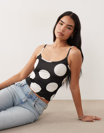 Scoop cami top in mono polka dot