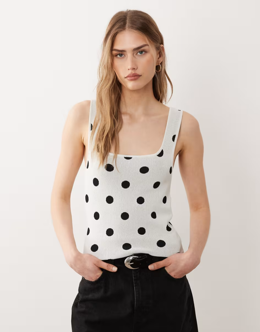 Compact square neck cami top in polka dots