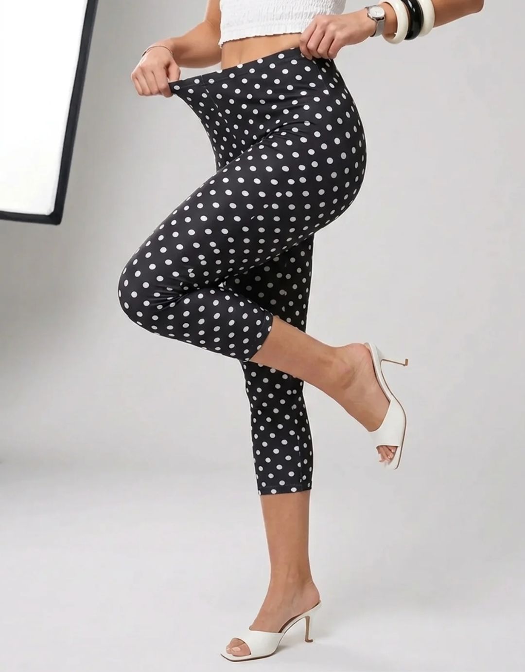 Monroe Capri Pants